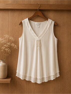 Laura Plus 3X Ivory Sleeveless Blouse|Elegant Layered Hem Tunic|Minimal Chic